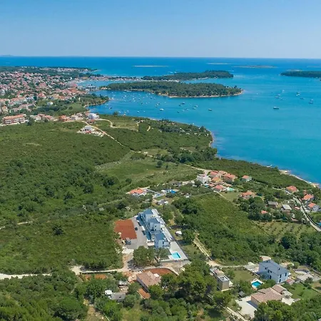 Luna Villa