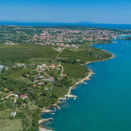 Luna Villa