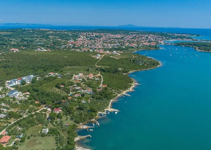 Luna Villa