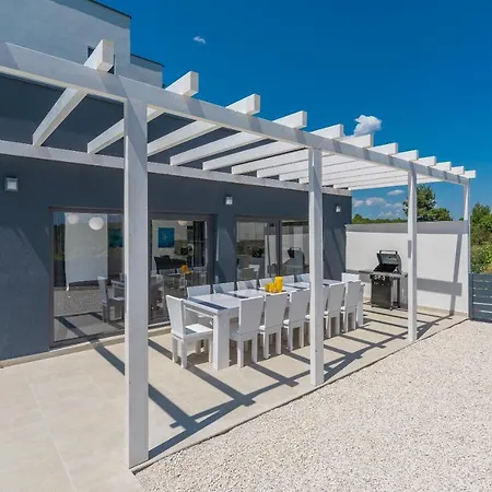 Villa Luna Pomer